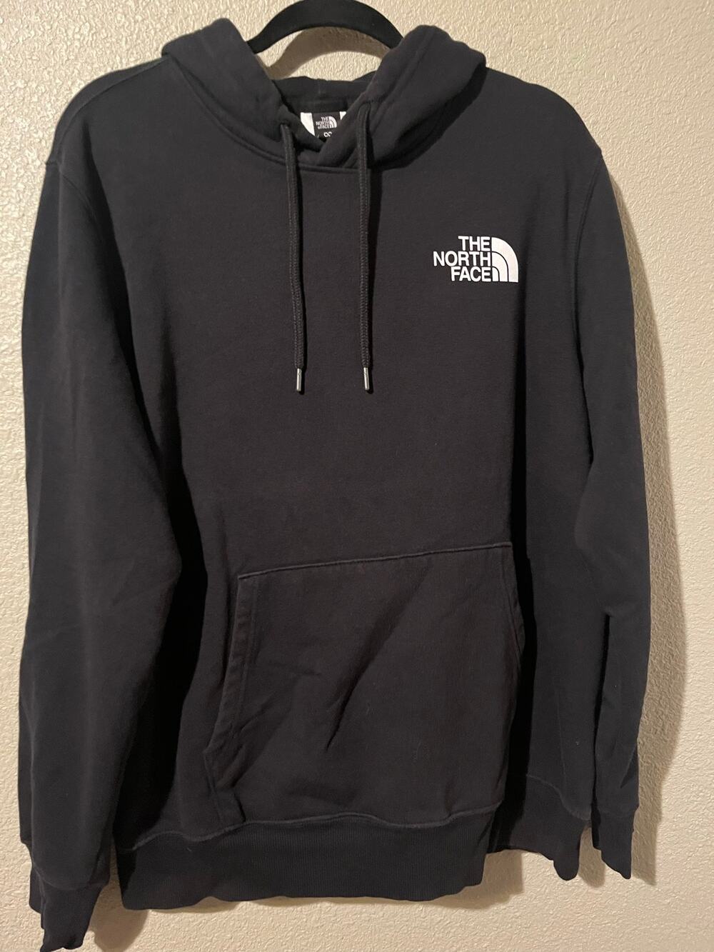 The north face men’s sweatshirt size large